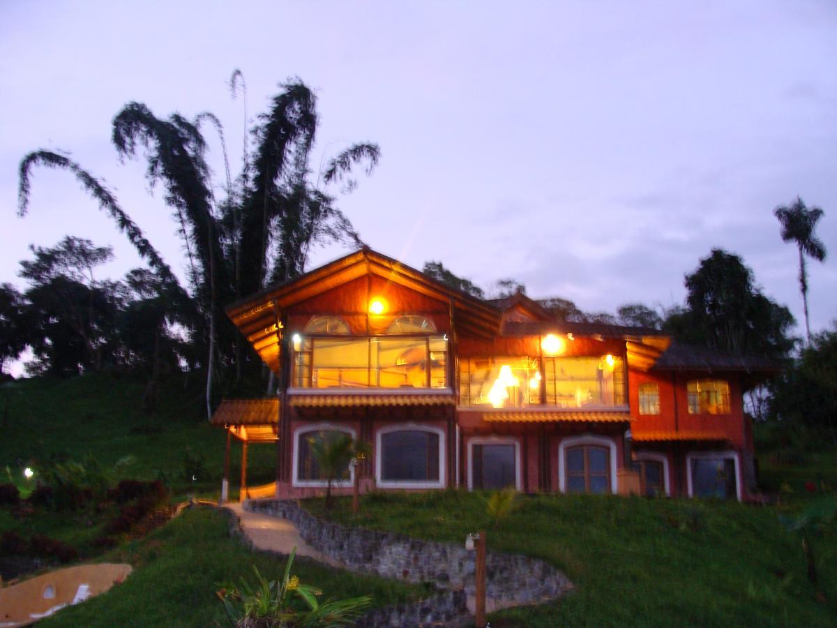 Hosteria "El Encanto" San Miguel de los Bancos Exteriér fotografie
