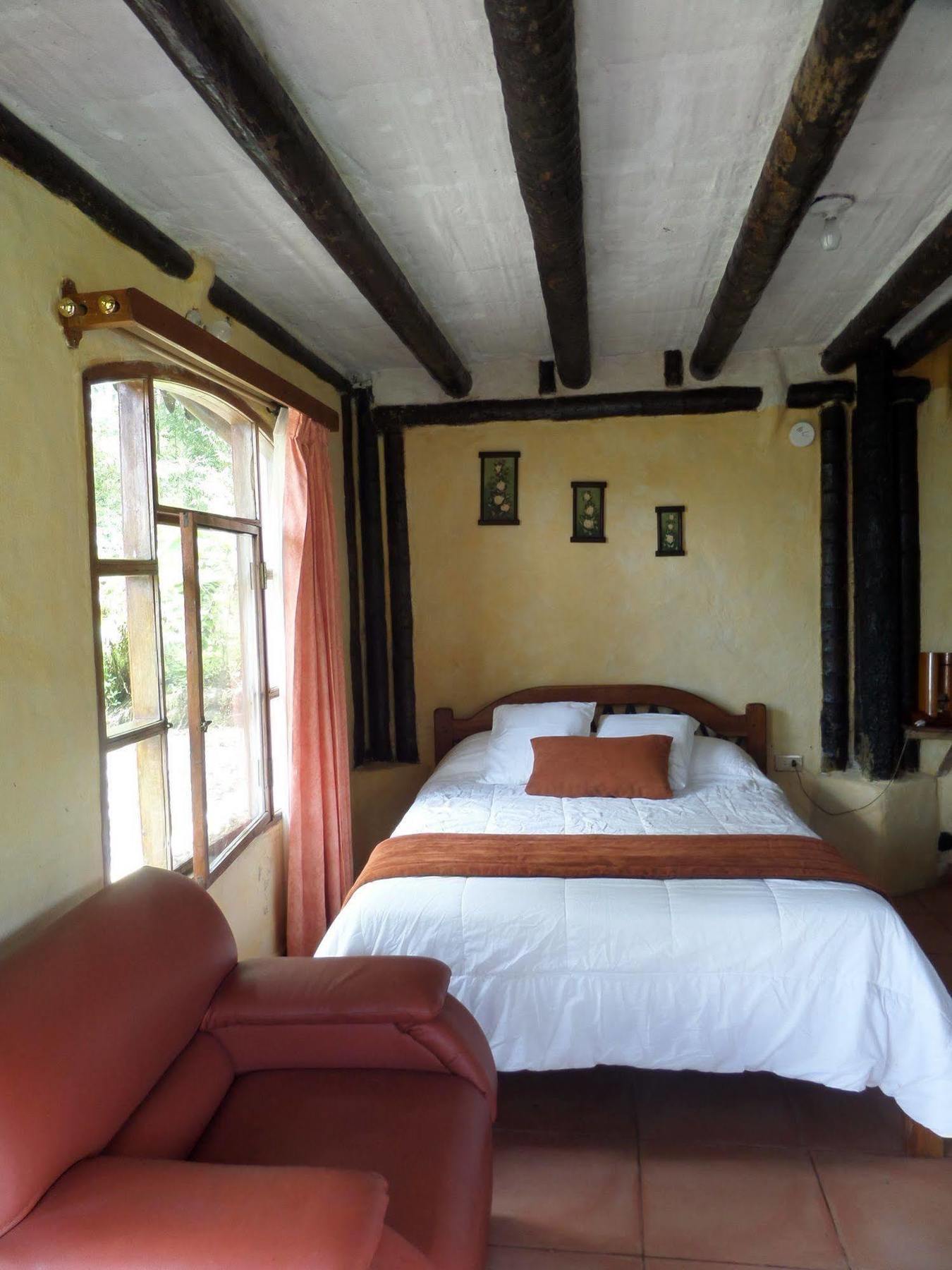 Hosteria "El Encanto" San Miguel de los Bancos Exteriér fotografie